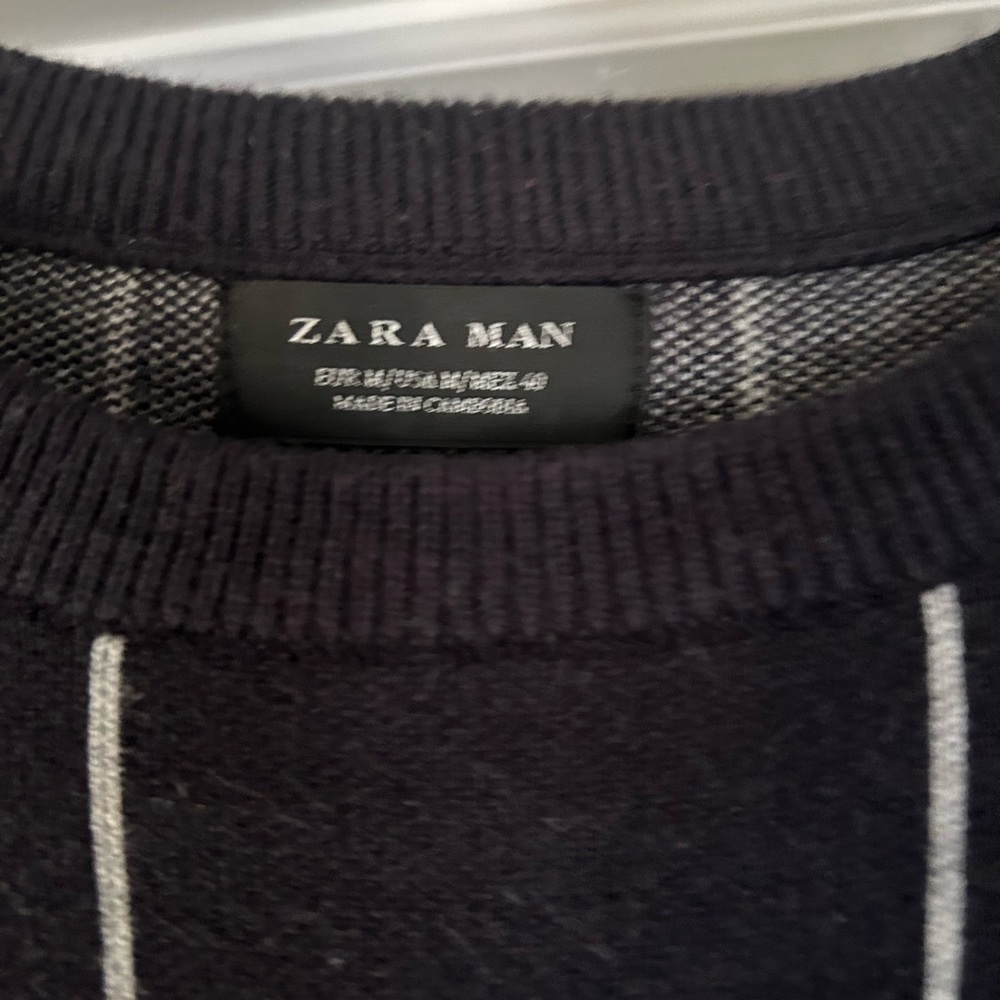 Zara Sweater - Picture 3 of 4